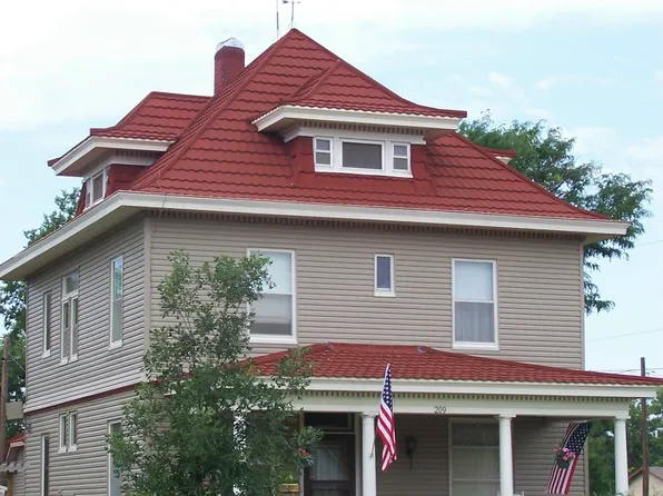 209 N Cedar St, Stockton, KS 67669