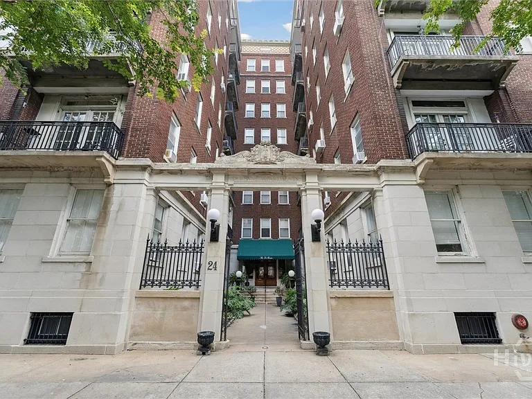 24 E Liberty St #73&83 — Photo 3