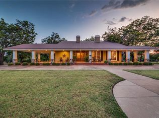 1117 W Jefferson St, Waxahachie, TX 75165