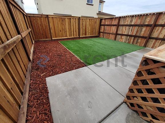 4th image of 1517 Andromeda Way #2