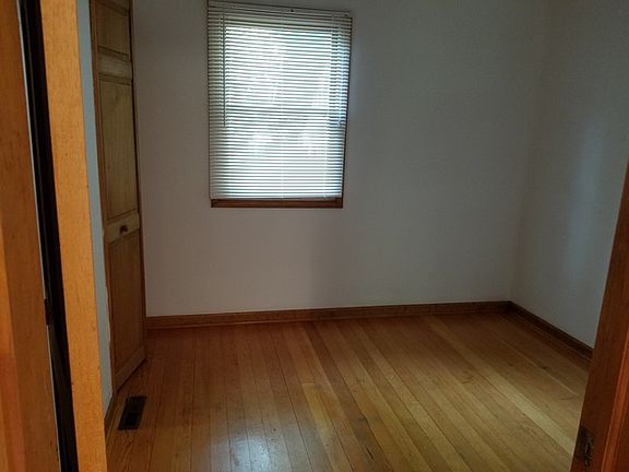 5th image of 38167 N Lakeside Pl