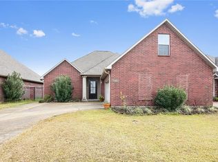 1016 Jacques Dr, Sulphur, LA 70663
