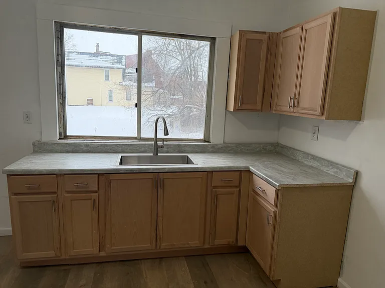 15007 Cardinal Ave — Photo 6