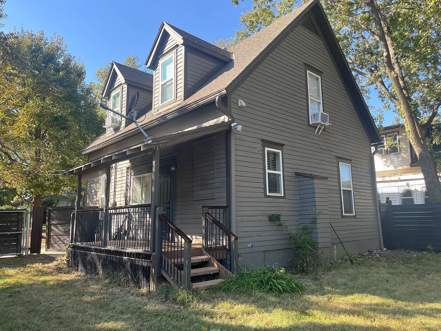 2 bed, 940 sqft, $1,995 — Photo 3