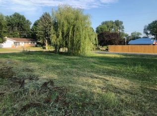 7802 N Walker Rd, New Carlisle, IN 46552