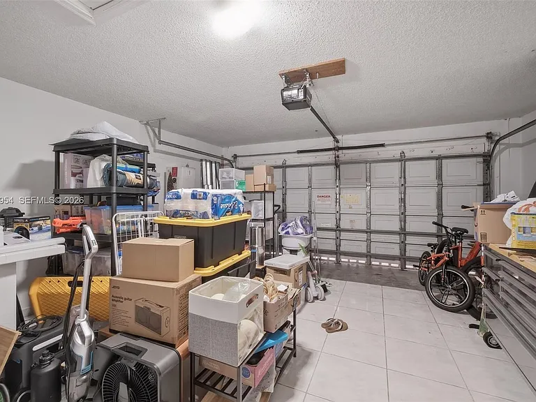 685 SW 198th Ter — Photo 35