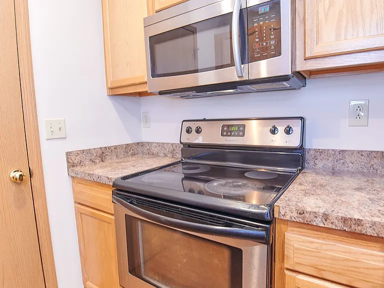The Ridge Apartments & Townhomes — Photo 46