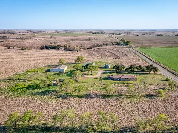 82326 N 2160th Rd, Leedey, OK 73654