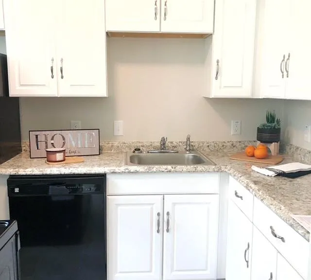 3512 Cedar Dr — Photo 5