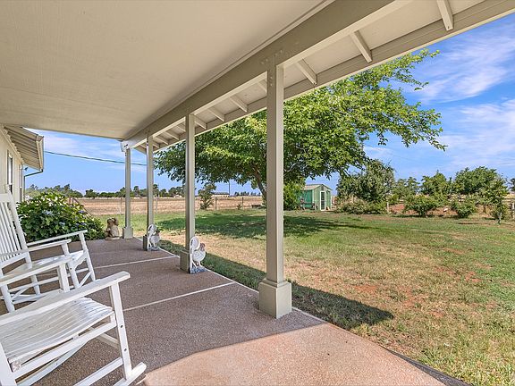 4th image of 4813 Starflower Ln