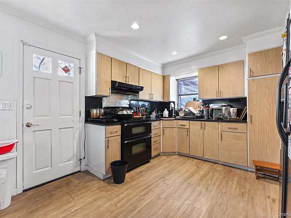 5th image of 59-41 156th Street