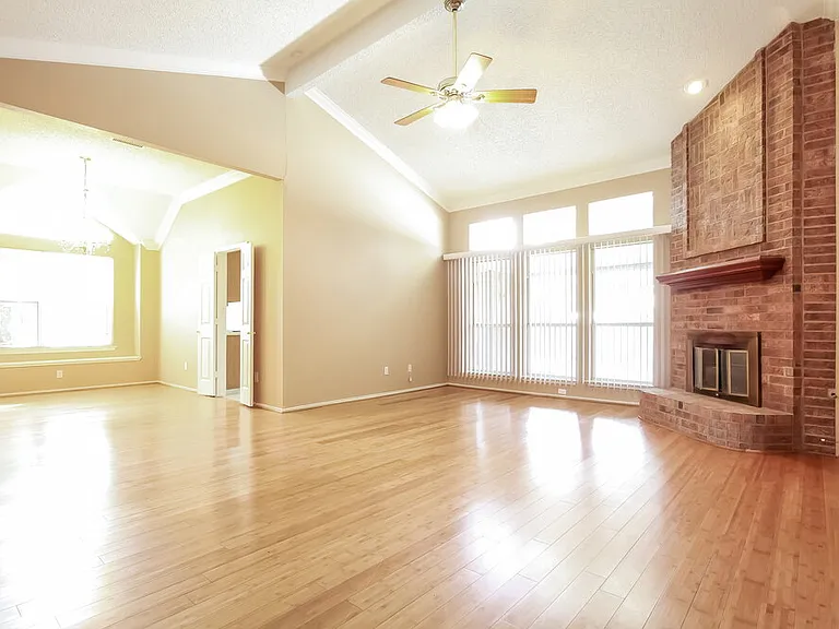 2235 Stillwater Dr — Photo 2