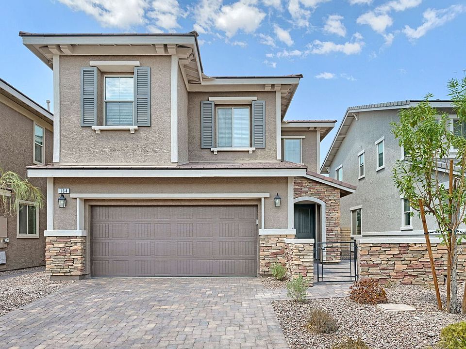 1st image of 164 Pace Ave