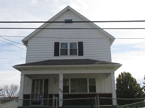 3rd image of 942 Mount Vernon Ave #L-61