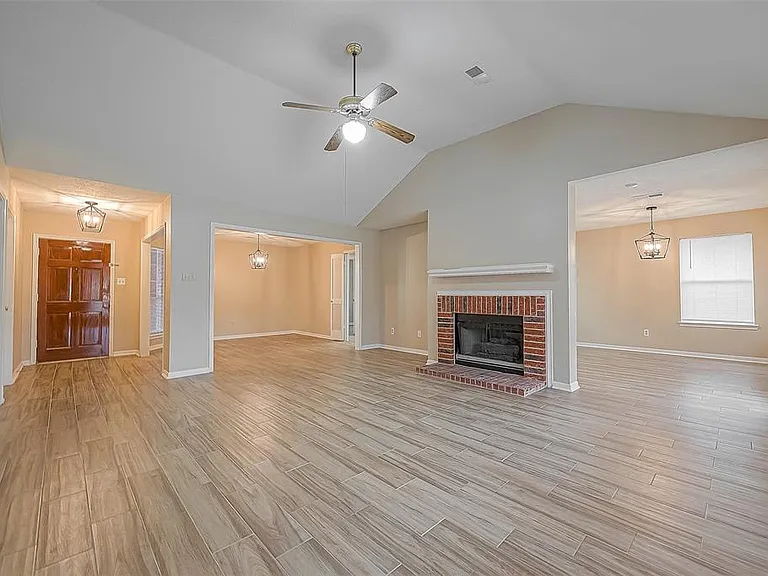 22319 Rangeview Dr — Photo 11