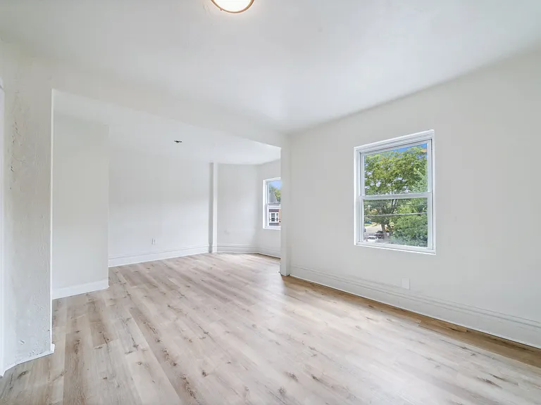 5421 Wellesley Ave #1 — Photo 19