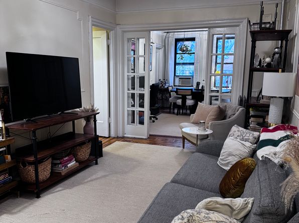 167 Hicks St APT 3