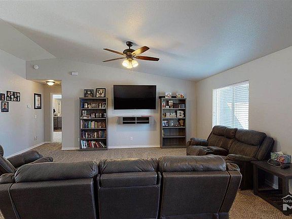 3rd image of 5580 Palisade Dr