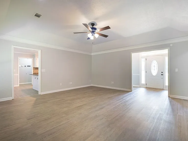 867 Lismore Dr — Photo 5