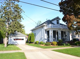 1018 S Madison St, Appleton, WI 54915