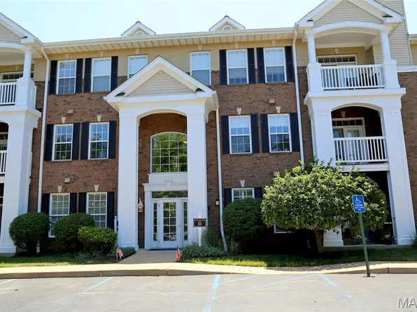 1175 Mill Crossing Dr APT 107, Saint Louis, MO 63141