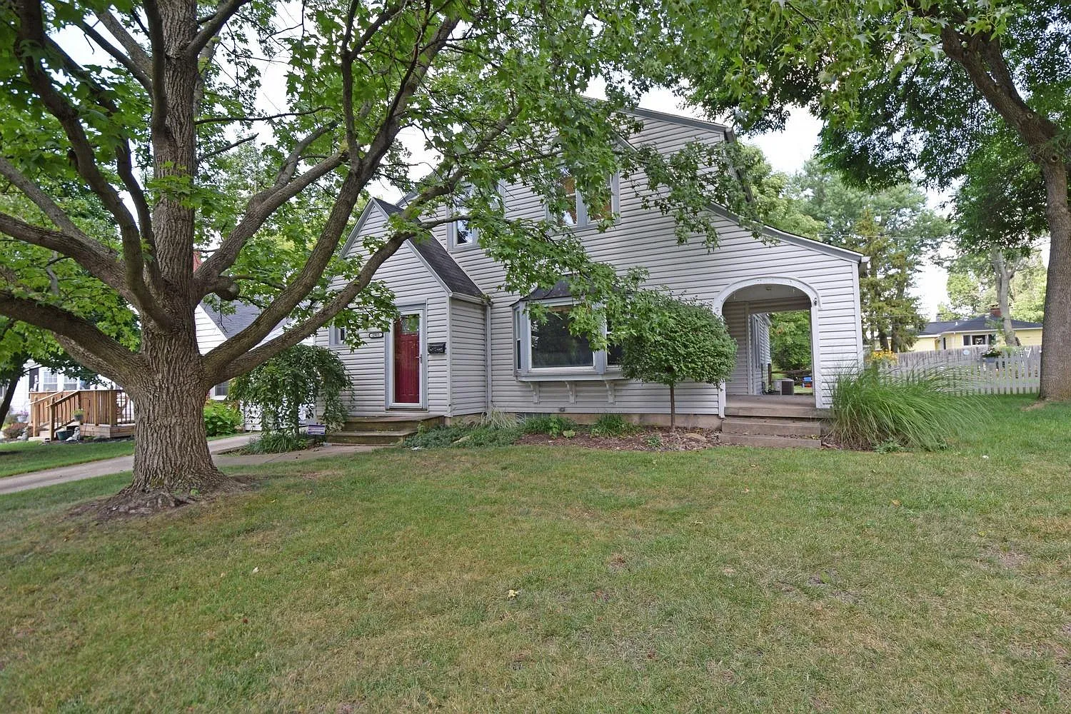 2905 Elmo Pl photo 1