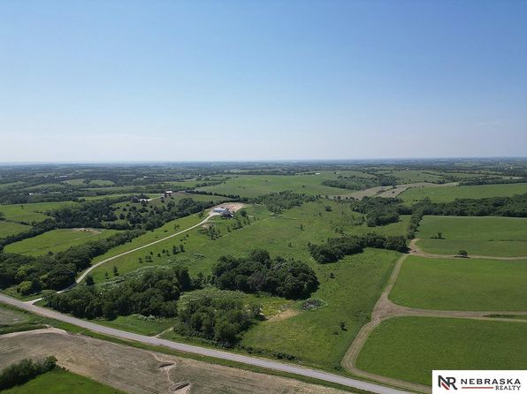 1637 Raymond Rd, Garland, NE 68360