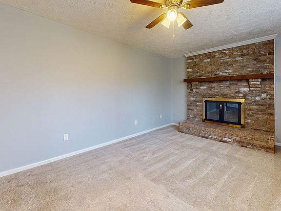 2nd image of 6819 Morganford Rd