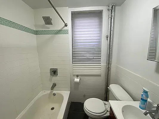 Rented by Compass | media 18