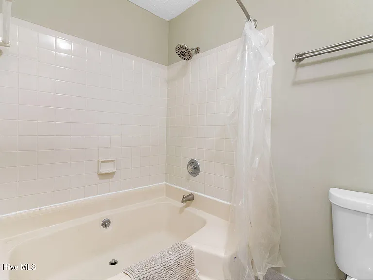 7666 Wilkins Dr — Photo 28