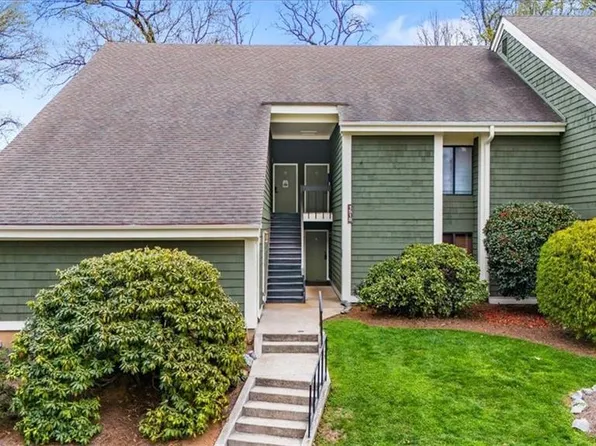 1518 Benjamin Pkwy APT C, Greensboro, NC 27408