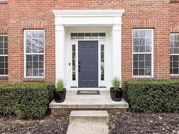 3rd image of 7623 Kestrel Way W
