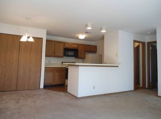 3515 Sugar Crest Dr APT F, Florissant, MO 63033