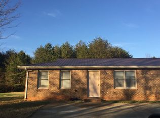 100 Redrock Dr APT 4, Cherryville, NC 28021