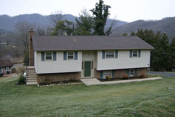 2nd image of 354 Woodhurst Dr