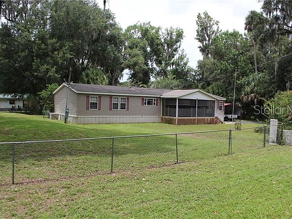 3rd image of 2686 N Country Road 470