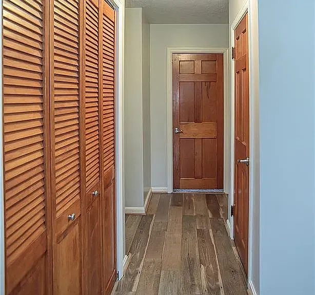 1008 Dartmoor Ave — Photo 10