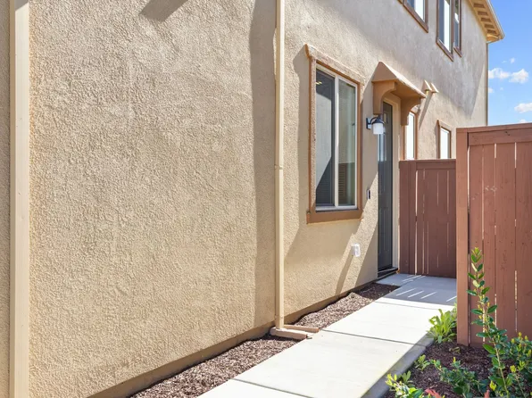 6169 Oberlander Dr, Roseville, CA 95747