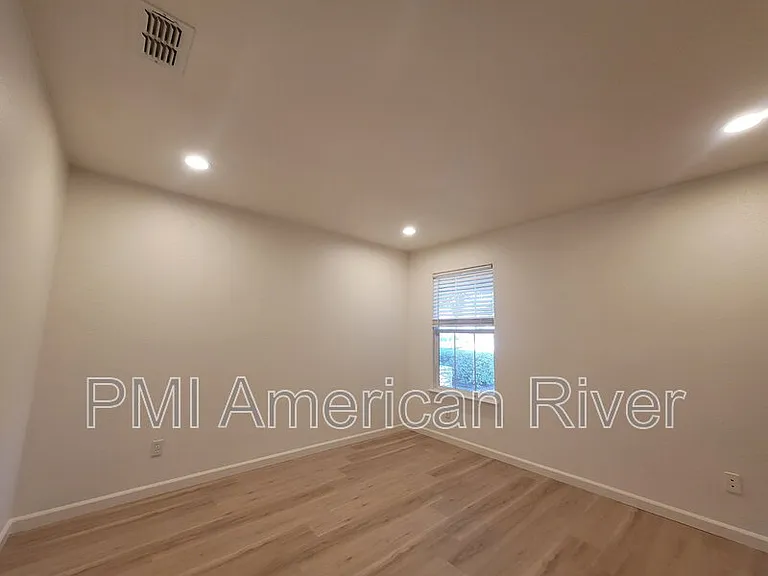4405 Dusham Cir — Photo 13