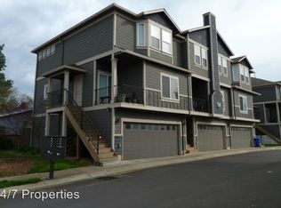 510 E Main St, Molalla, OR 97038