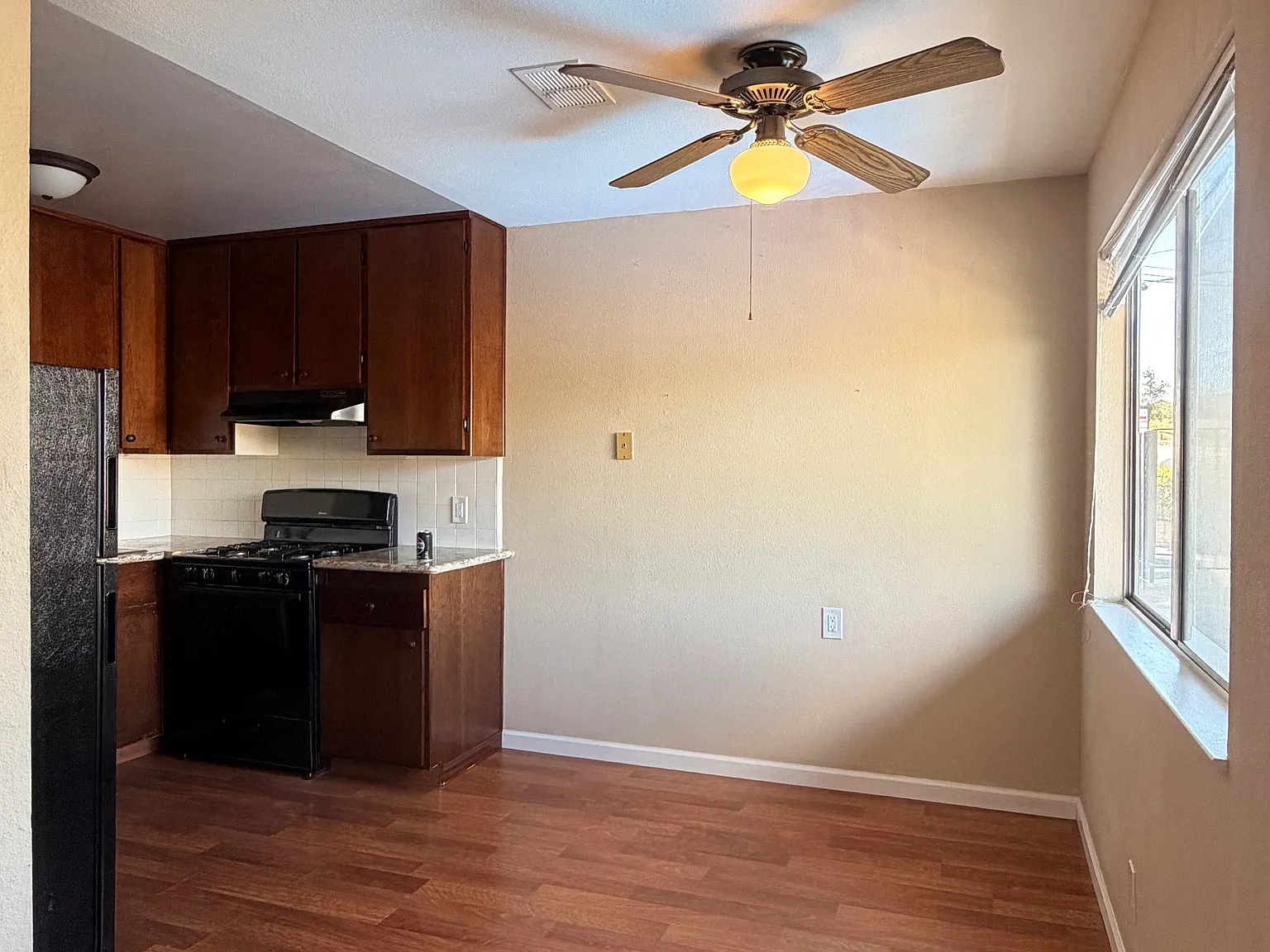 2 bed, 850 sqft, $1,650 — Photo 4