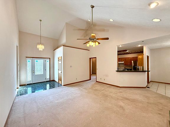 4th image of 15306 Bucyrus Drive