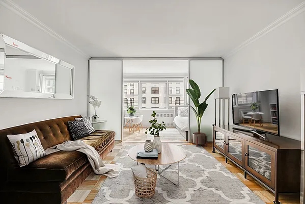 Sold by Compass | media 9