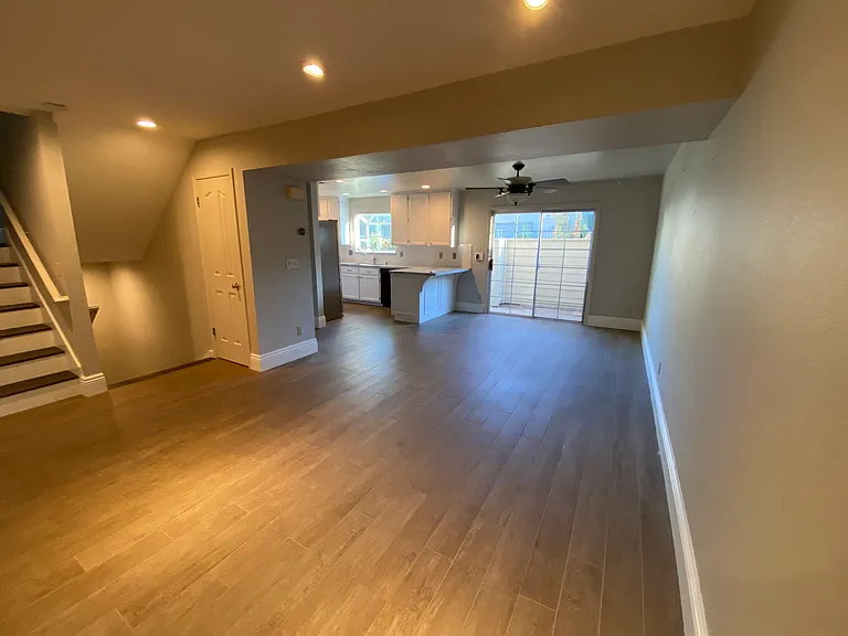 406 Union Ave #C — Photo 8