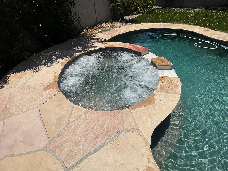 1121 E Jahns Dr — Photo 18