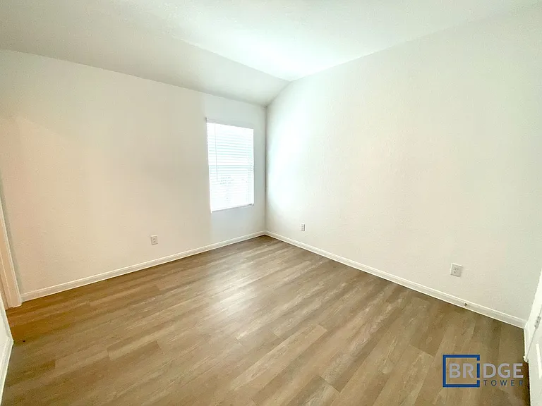 2720 Coral Valley — Photo 12