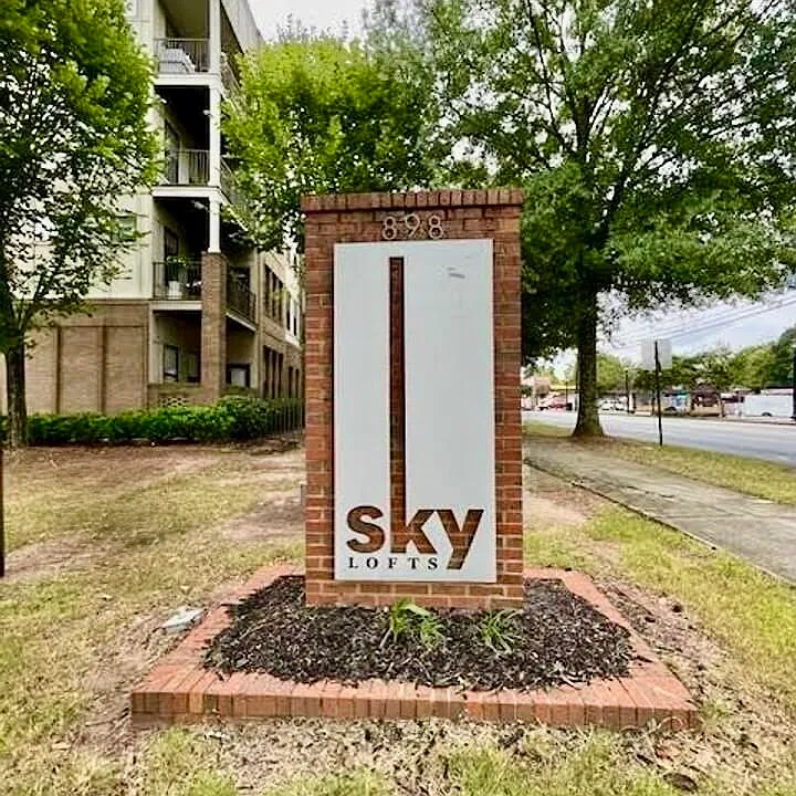 898 Oak St SW #3224