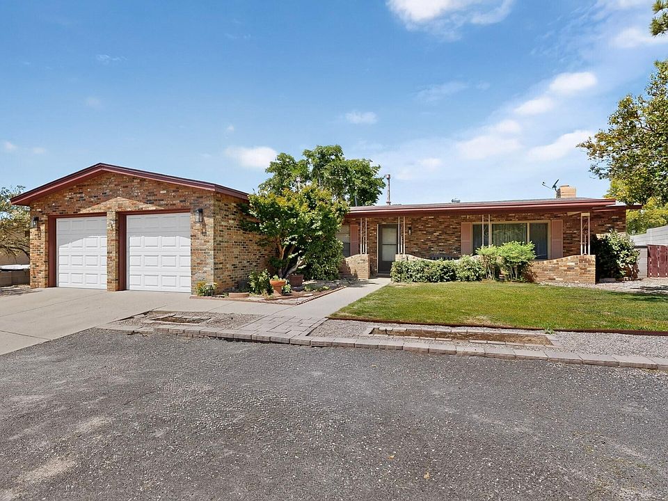 1st image of 3709 Valerie Pl NE