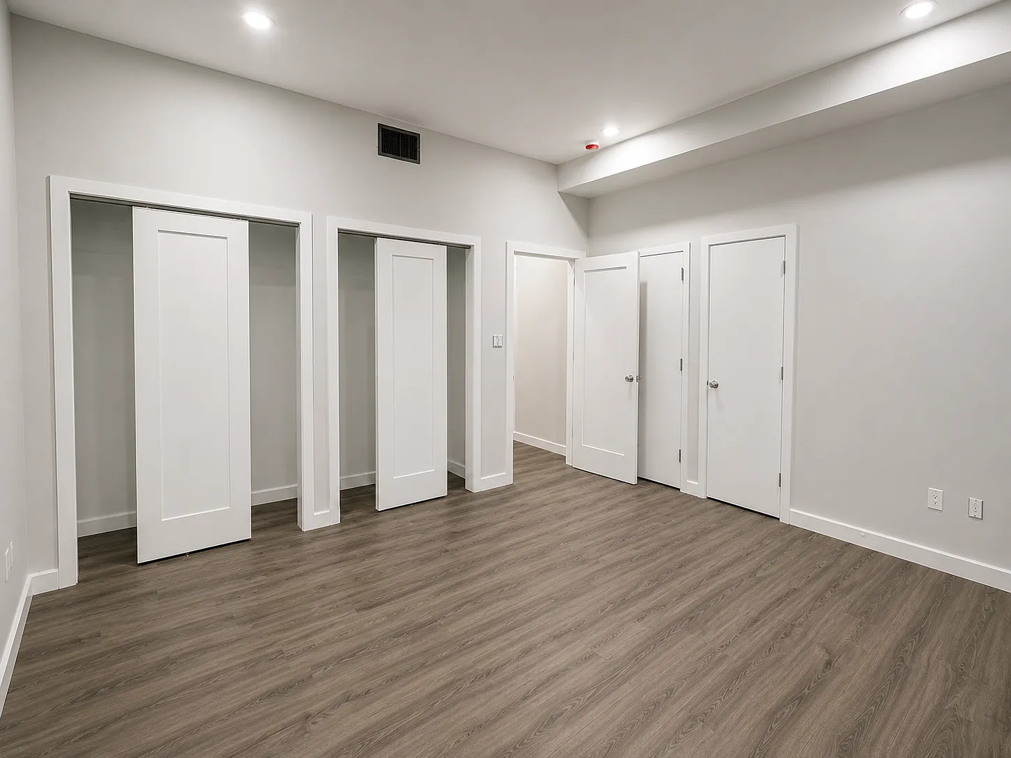 2 bed, 847 sqft, $4,300 — Photo 3
