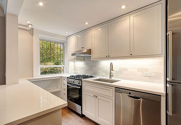 4th image of 311 W 17th St APT 1A